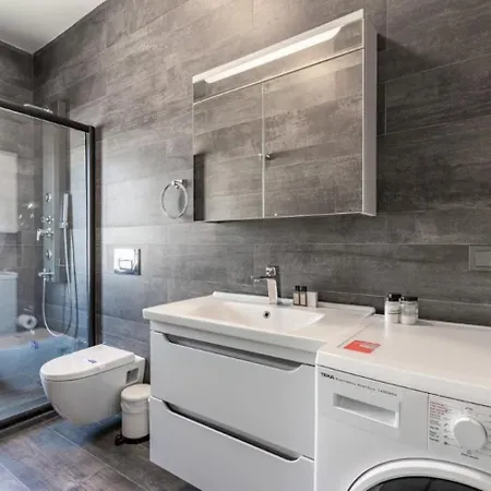 Gorgeous W Stunning Views Patio! #361 *