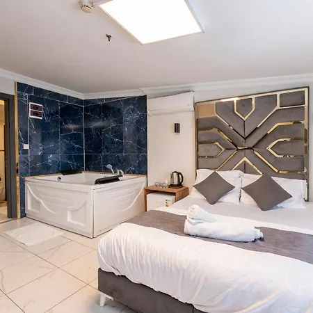 Highway 34 Hotel 3*