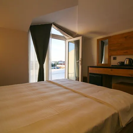 Kaya Saw Otel
