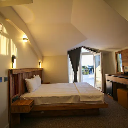 Kaya Saw Otel *