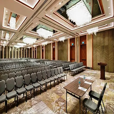 Doubletree By Hilton - Piyalepasa 5* Istanbul