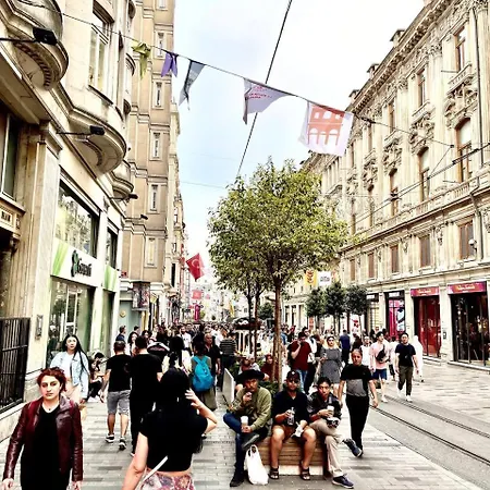 Hkn Large Four-bedroom House In A Location2 Apartahotel Estambul
