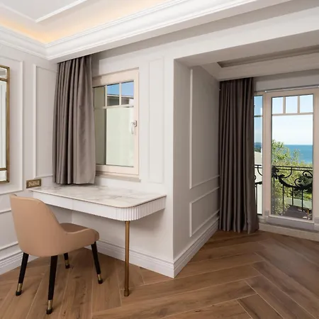 Mula 5* Estambul