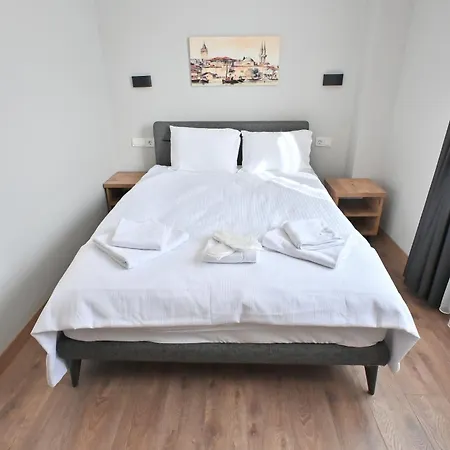 The Yk Hotel *