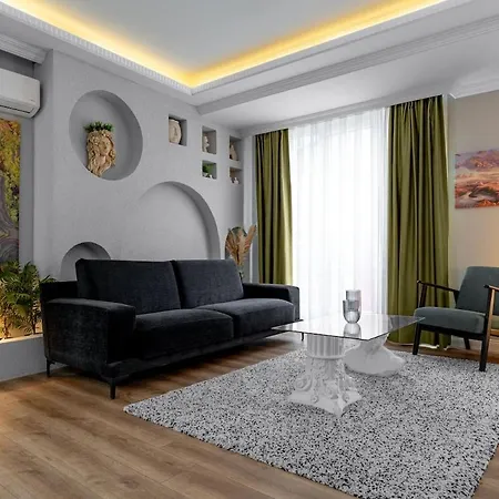 Luxury 1br Duplex With Terrace & Office In Tomtom *