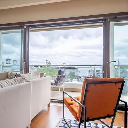 Bosphorus View - Location - 3 Bedrooms - 2 Bathrooms Apartment *