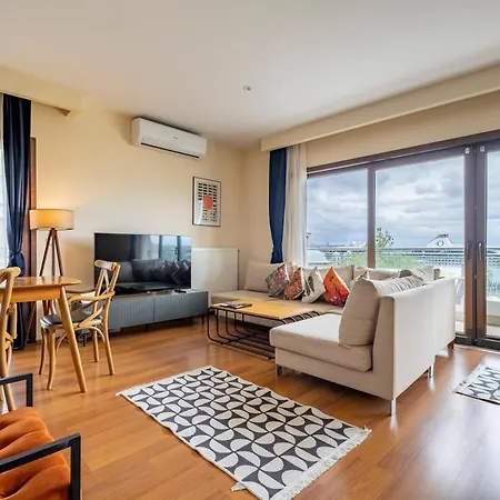 Bosphorus View - Location - 3 Bedrooms - 2 Bathrooms * Istanbul