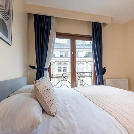 Bosphorus View - Location - 3 Bedrooms - 2 Bathrooms Apartment *