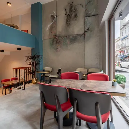 Smart And Simple Karakoy Hotel