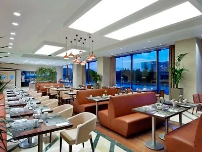 伊斯坦布尔贝利克杜祖希尔顿花园酒店 酒店
