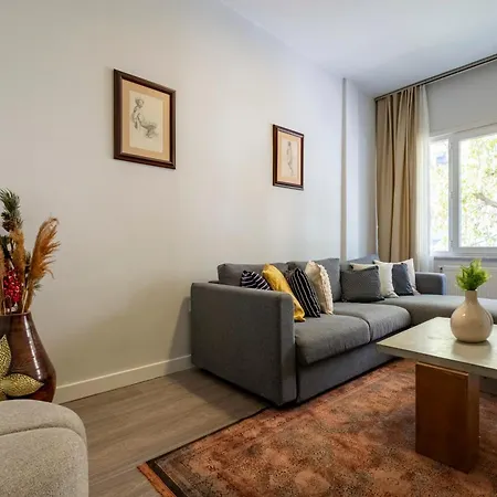 3 Bedrooms - Location- 1st Floor Apartamento *