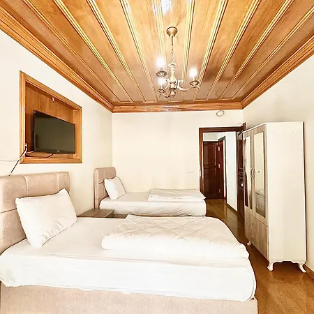 Apartahotel Dama &