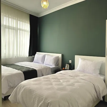 Sweet Hotel *