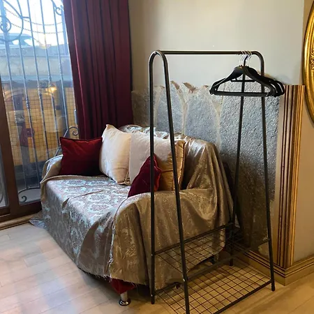 Capsule hotel Tersane