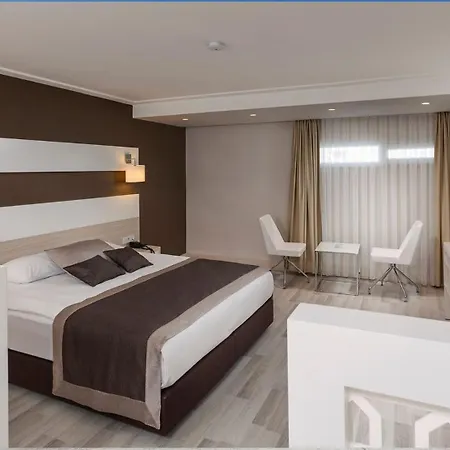 Nisanca Simge Hotel *