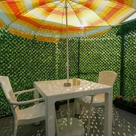 Nomad Hub Appart hôtel *