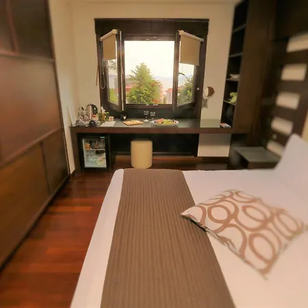 Eternity Boutique 4*