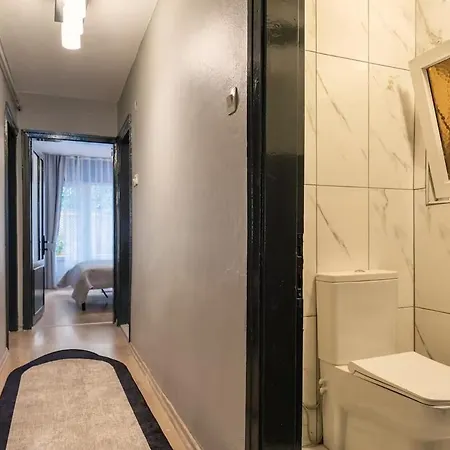 Apartman Modern And 3br With Patio In Besiktas *
