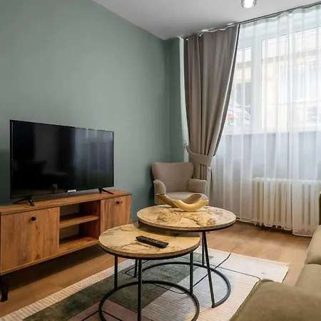 Modern And 3br With Patio In Besiktas * Isztambul