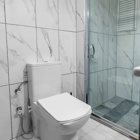 Modern And 3br With Patio In Besiktas *