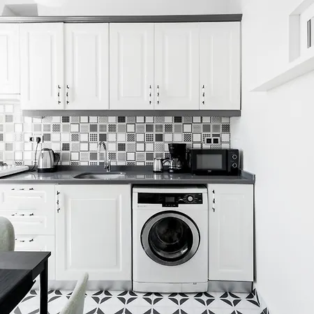 Apartment Istiklal Modern Flat - Steps From Galata Tower *