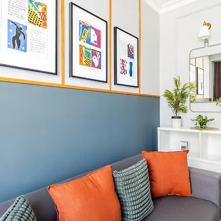 Taksim Sq Ac - Smart Tv - Prime Walkable Area Apartment *
