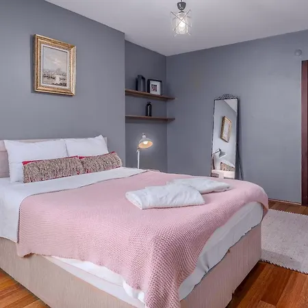 Duplex Flat W Panoramic Bosphorus View And Terrace