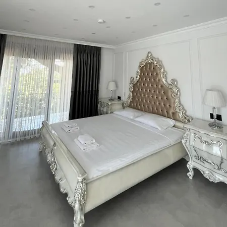 Cloud Nine By Alara - Luxury Private Pool And Garden Villa Villa Istambul