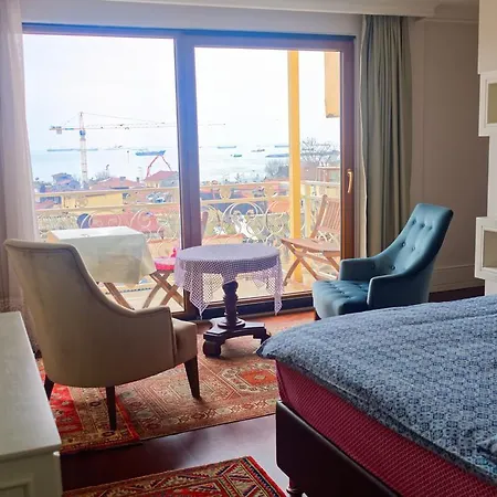 Ada Hotell 3*