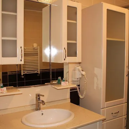 Tuzla Hotel 3*