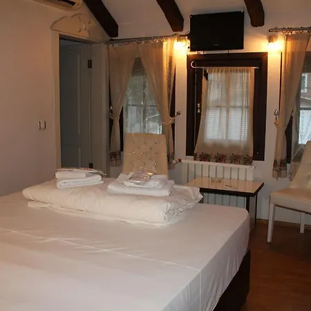 Tuzla 3*