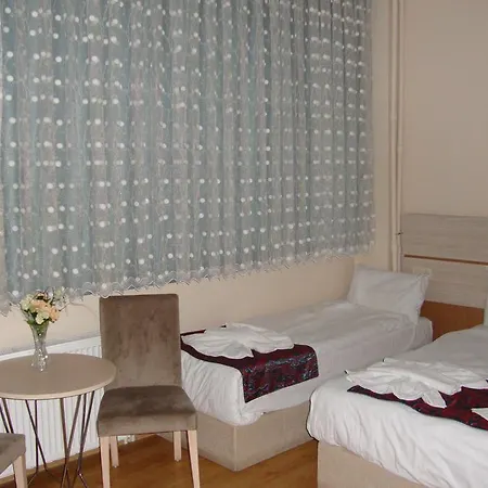 Hotel Royal Besiktas 2*