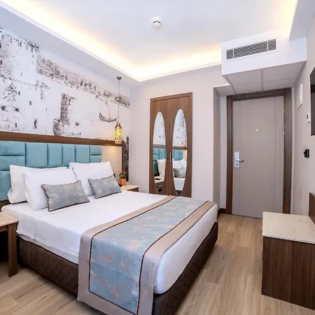 グランド ヒラリウム ホテル