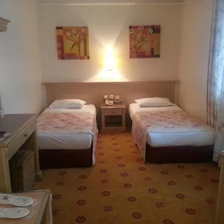 Grand Medya 4*