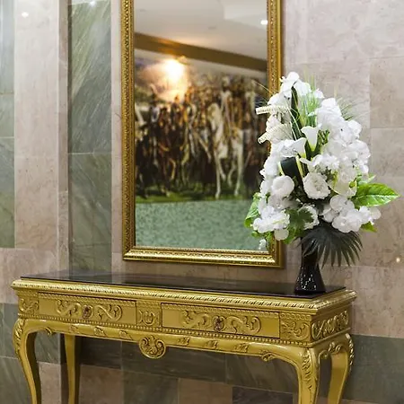 الرازي فندق 3*