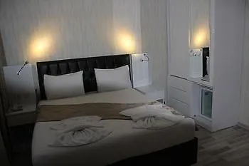 Hotel Monarch 3*