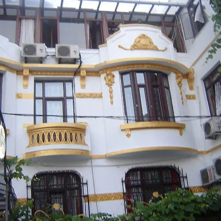 Nayla Palace Hotel