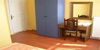 Nayla Palace 2*
