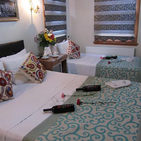 Omerbey Konagi The Old City Hotel 3*