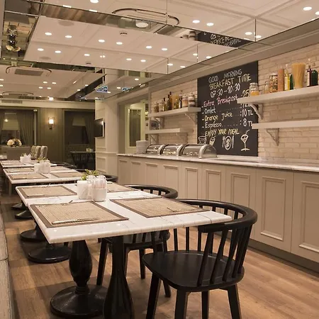 Mina - Special Category Hotell