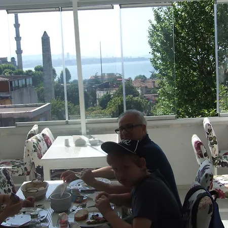 Otel Artemis Old 3*
