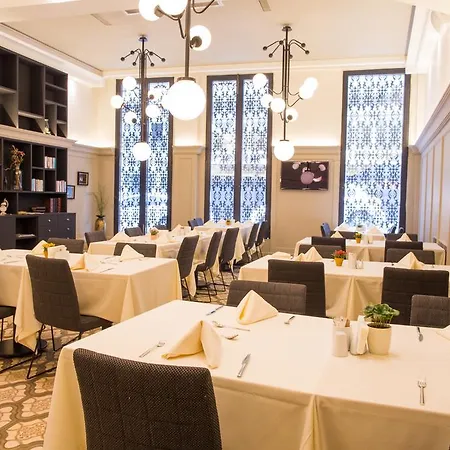 Hotel Selection 4*