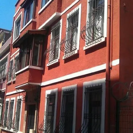 Red House Apartment Istanbul