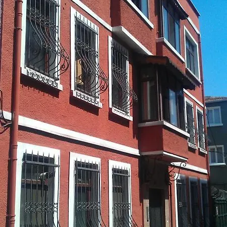 Apartment Red House Istanbul