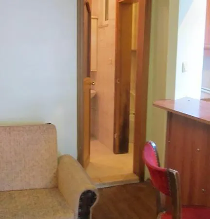 Apartment Red House *