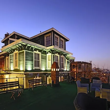 Hhk Hotel 4*
