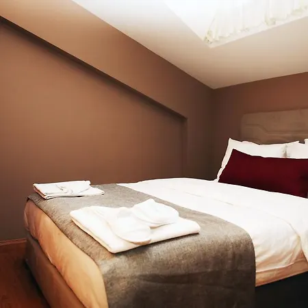 Akin Aparthotel