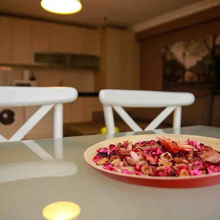 Akin Aparthotel