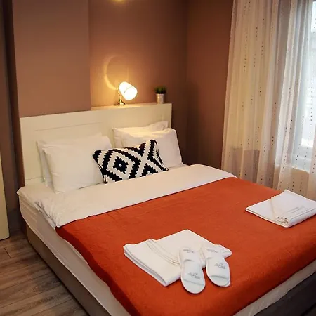 Akin 3*