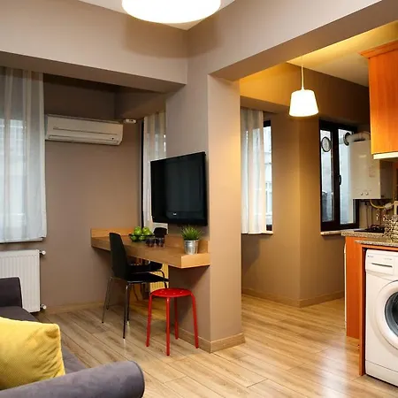 Akin Aparthotel 3*